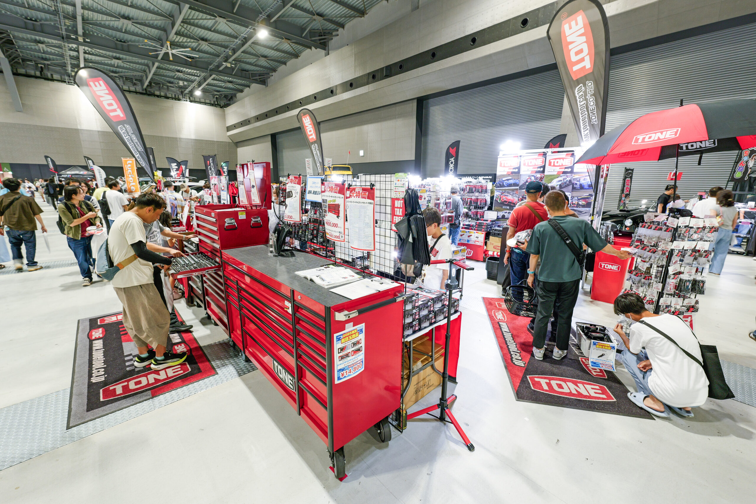 オートメッセ会場の様子とイベント開催情報